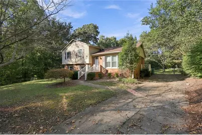 3701 Rolling Road, High Point, NC 27265 - Photo 14