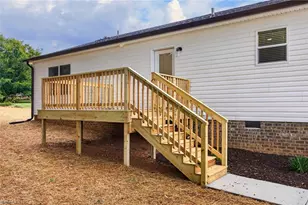 3898 Yarbrough Ave, Winston-Salem, NC 27106 - Photo 34