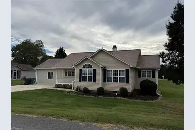 1503 Manora Court, High Point, NC 27265 - Photo 2