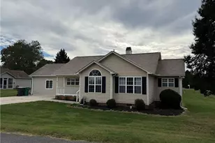 1503 Manora Ct, High Point, NC 27265 - Photo 2