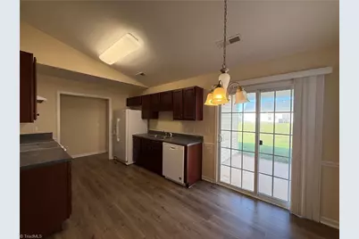 4018 Leak Creek Court, Winston-Salem, NC 27127 - Photo 4