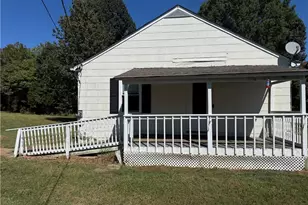 191 Hillcrest Dr, Advance, NC 27006 - Photo 2