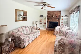 418 Cloverdale Ln, Wilkesboro, NC 28697 - Photo 8