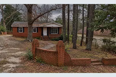 217 S Grove Avenue, Rockingham, NC 28379 - Photo 2