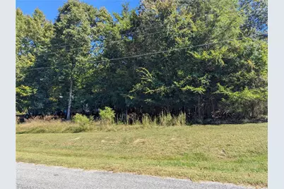 170 Spring Hollow Road, High Point, NC 27262 - Photo 2