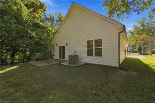 1505 East Ave, High Point, NC 27260 - Photo 34