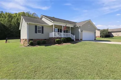 398 Goldenrod Lane, Lexington, NC 27295 - Photo 4