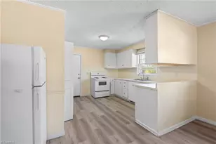 1610 Brockett Ave, High Point, NC 27260 - Photo 10