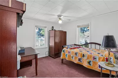 2907 Marthas Place, Greensboro, NC 27408 - Photo 12