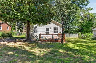 2907 Marthas Pl, Greensboro, NC 27408 - Photo 4