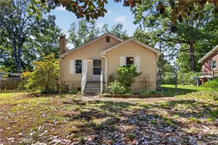 2907 Marthas Pl, Greensboro, NC 27408 - Photo 1
