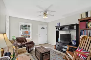 2907 Marthas Pl, Greensboro, NC 27408 - Photo 20