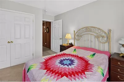 2907 Marthas Place, Greensboro, NC 27408 - Photo 18