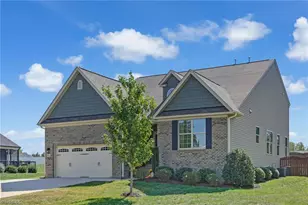 1466 Kernodle Lndg Dr, Burlington, NC 27217 - Photo 2