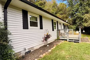 275 Winfield Huffman Rd, Wilkesboro, NC 28697 - Photo 2