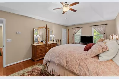 4200 Brentonshire Lane, High Point, NC 27265 - Photo 26