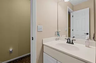 4200 Brentonshire Ln, High Point, NC 27265 - Photo 36