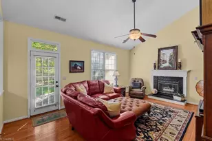 4200 Brentonshire Ln, High Point, NC 27265 - Photo 4