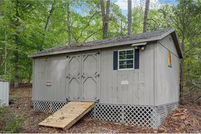 562 Bethlehem Church Road, Eden, NC 27288 - Photo 6
