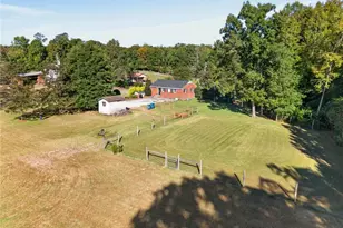 2833 Kivett Dr, Greensboro, NC 27407 - Photo 24