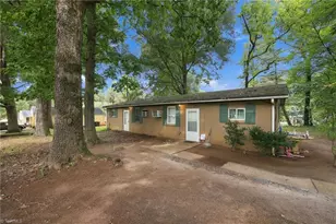 635 Voss St, Winston-Salem, NC 27105 - Photo 2