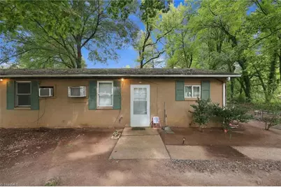 635 Voss Street, Winston-Salem, NC 27105 - Photo 4
