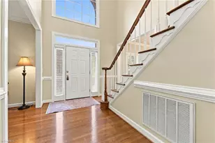 4001 Friendly Acres Dr, Greensboro, NC 27410 - Photo 6