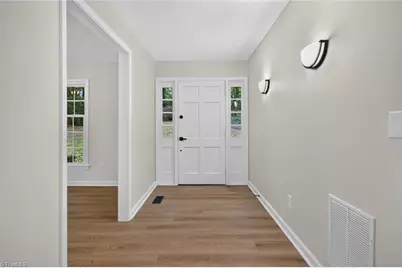 5550 Overlook Circle, Winston-Salem, NC 27105 - Photo 8