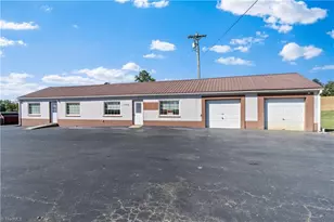 1760 Poplar Springs Rd, Elkin, NC 28621 - Photo 2