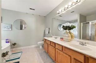 6005 Elderbush Dr, Greensboro, NC 27405 - Photo 16