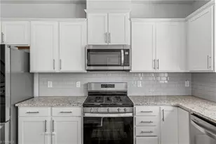 821 Falls Grove Trl, High Point, NC 27265 - Photo 20
