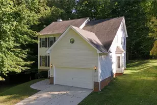 3534 Terrault Dr, Greensboro, NC 27410 - Photo 4