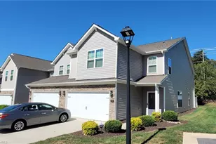 806 Riley Ln, Greensboro, NC 27455 - Photo 1