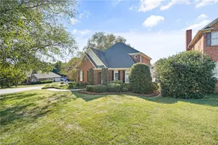 124 Bradford Lake Ct, Lewisville, NC 27023 - Photo 4