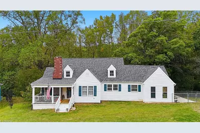 2226 Nc Highway 268, Pilot Mountain, NC 27041 - Photo 2