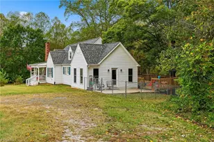 2226 Nc Hwy 268, Pilot Mountain, NC 27041 - Photo 8