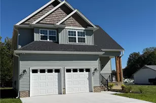 304 Brinkley Dr, Lexington, NC 27295 - Photo 4
