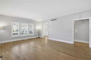 414 Fisher Park Cir, Greensboro, NC 27401 - Photo 10