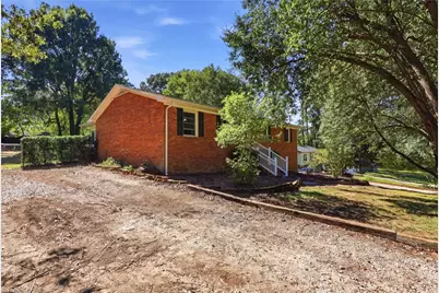 406 Spring Road, Jamestown, NC 27282 - Photo 4
