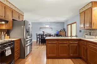 406 Spring Rd, Jamestown, NC 27282 - Photo 16