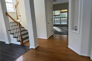 2012 Treyburn Ln, High Point, NC 27265 - Photo 4
