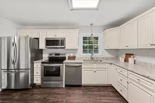 2504 Wedge Pl, Asheboro, NC 27205 - Photo 8