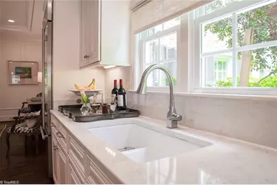 1108 Dover Road #G, Greensboro, NC 27408 - Photo 6