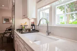 1108 Dover Rd, Greensboro, NC 27408 - Photo 6