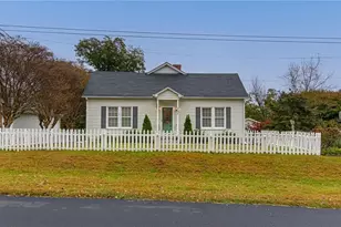 231 Lorraine Dr, Winston-Salem, NC 27107 - Photo 2