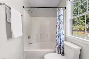 213 Wyndham Ave, High Point, NC 27265 - Photo 18