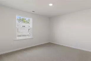 1614 String Dr, Winston-Salem, NC 27107 - Photo 2