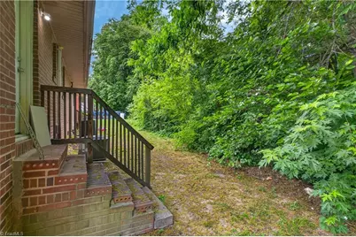 17 Hunter Street, Thomasville, NC 27360 - Photo 26