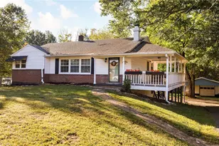 176 Oaklawn Rd, Wallburg, NC 27107 - Photo 2