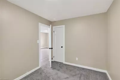 29 Hunter Street, Thomasville, NC 27360 - Photo 22
